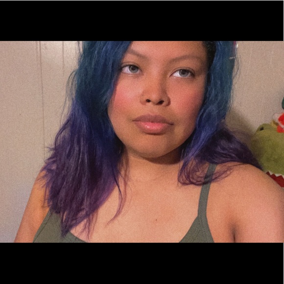 Meet your Posher, Mari - Picture 2 of 3